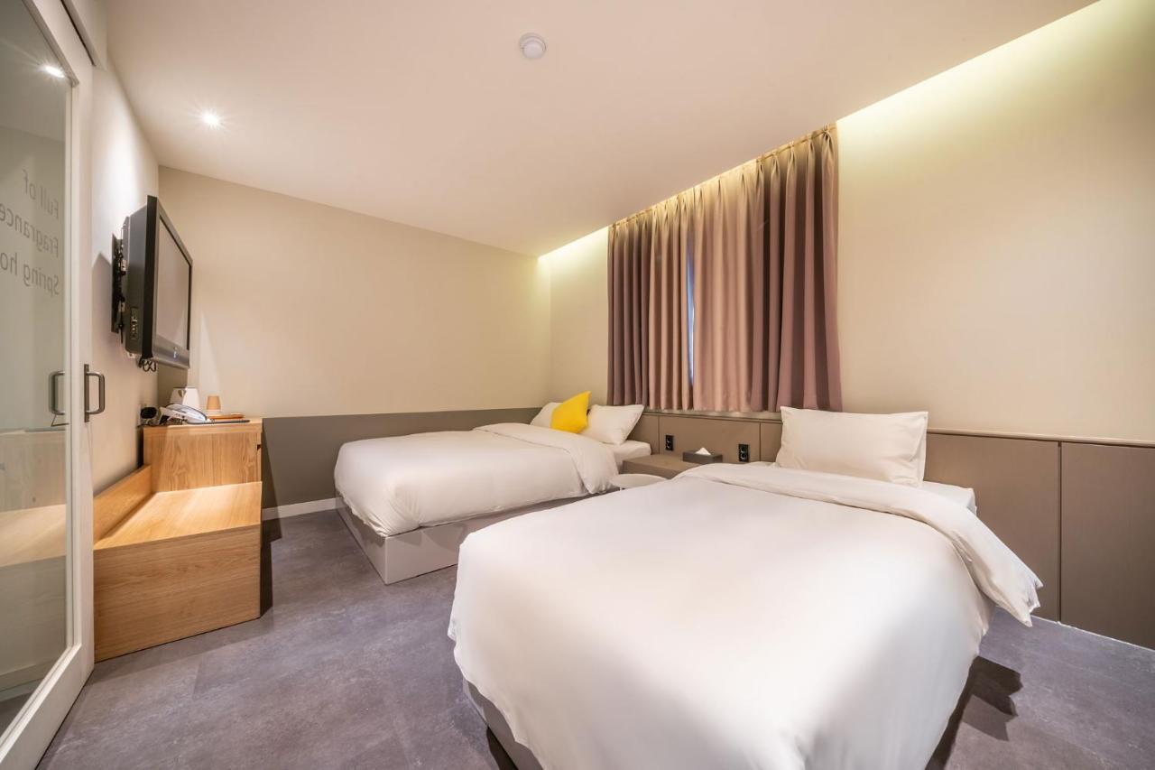 Chuncheon Bom Stay Exterior foto